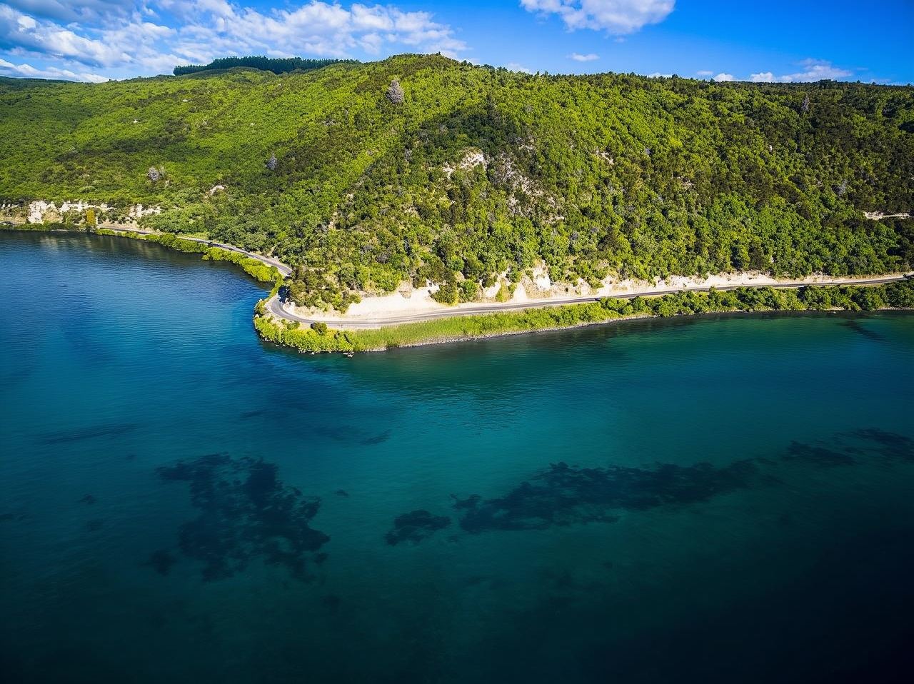 清澈藍泉水／地熱公園奇觀／陶波湖觀賞胡卡瀑布：奧克蘭拼團出發