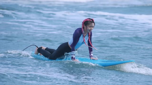 海南萬寧市日月灣衝浪～