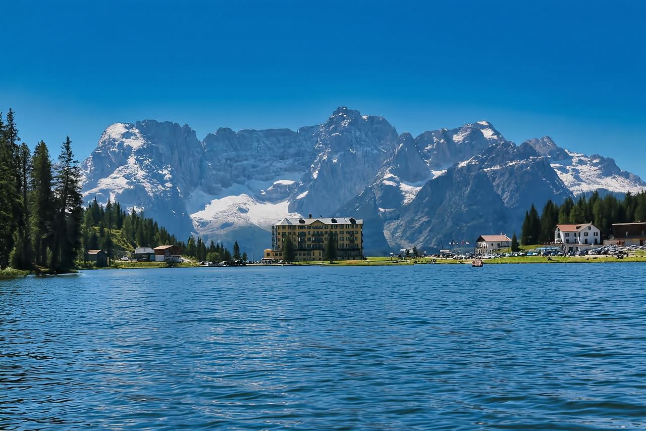 Italy Venice departing Dolomite Mountains 1-day tour (guide + small group + ski town)