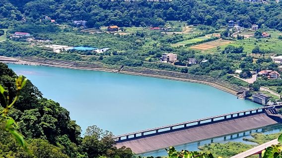 Spezielle Bustour zum Taoyuan Jiaobanshan-Gästehaus in Taiwan, China