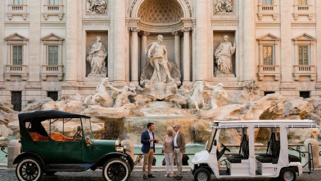 Descubre Roma en un carrito de golf: grupo privado