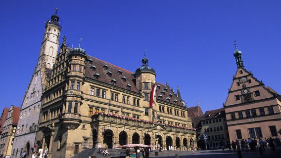 德國法蘭克福-浪漫之路起點維爾茨堡+羅滕堡童話小鎮一日遊