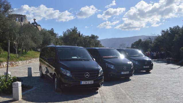 Privé aankomsttransfer op luchthaven Athene met Meet & Greet