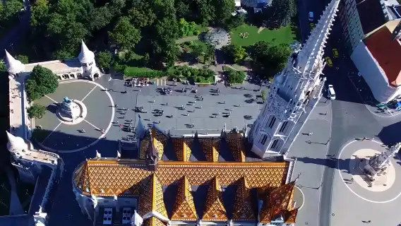 Budapest: 3-Hr Bus Tour & 1-Hr Sightseeing Cruise