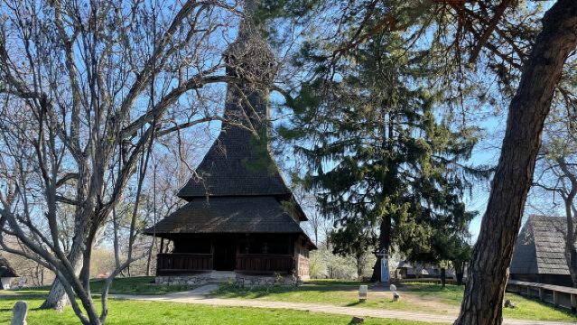 Highlights of Bucharest 4h private Tour