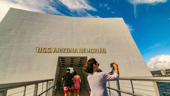 Dari Hilo: Pusat Kebudayaan Polinesia & Lawatan Pearl Harbor