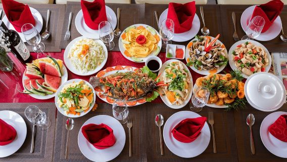 Hà Nội: Du thuyền trong ngày trên Vịnh Hạ Long - Bơi lội, Ăn uống, Chèo thuyền kayak