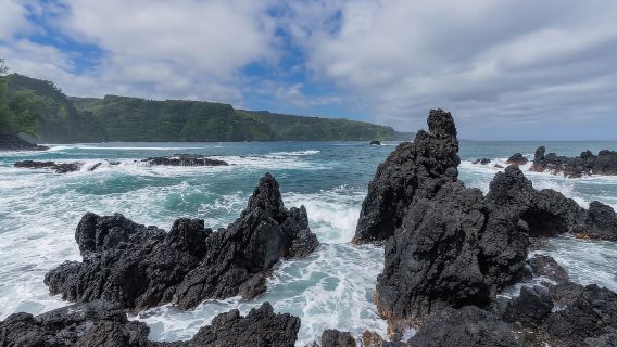 From Oahu: Maui Road to Hana Sightseeing Tour