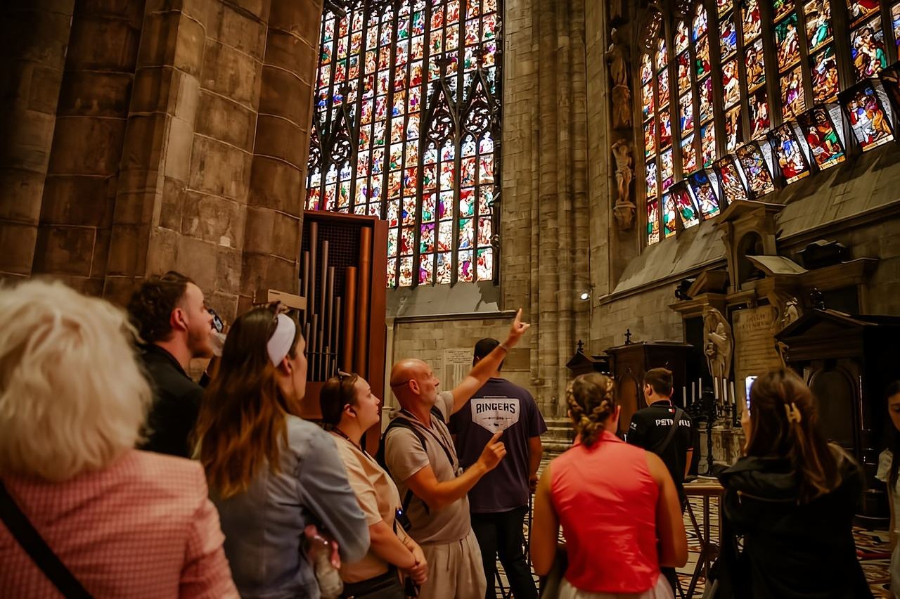 Milano: tour guidato dei punti salienti e tour con accesso prioritario al Duomo