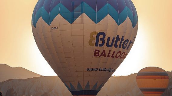 Khinh khí cầu ở Cappadocia Thổ Nhĩ Kỳ - Các công ty như Butterfly Royal và trải nghiệm khinh khí cầu an toàn tại Goreme