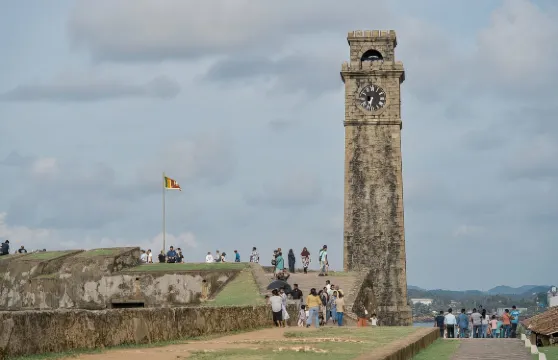 斯里蘭卡科倫坡出發丨海邊火車+高蹺漁夫+加勒｜英文包車一日遊