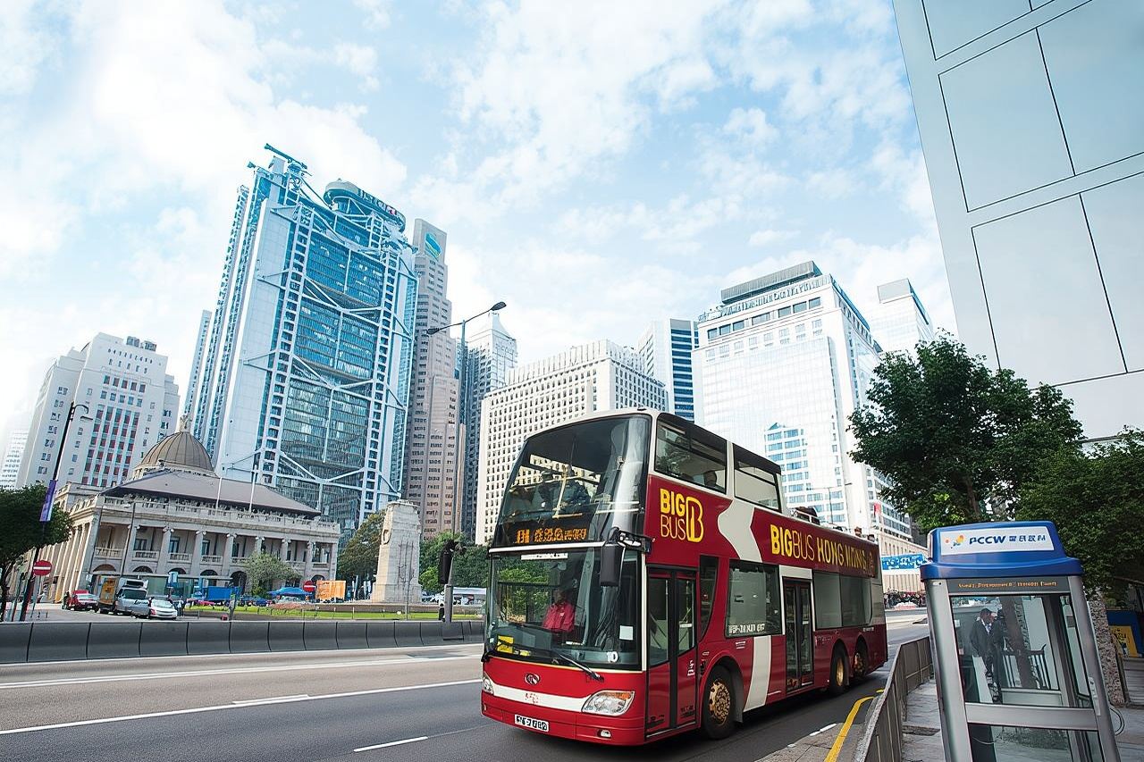 Tour panoramico di Hong Kong con autobus scoperto e sali e scendi