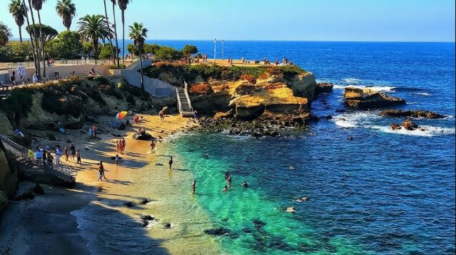 美國洛杉磯-聖地亞哥-勝利之吻-行程可調【中文包車自由行】