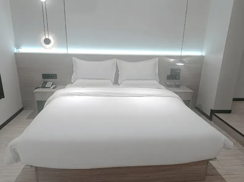 Rest Hotel (Shijiazhuang Tiedao University Zhiyin Plaza)