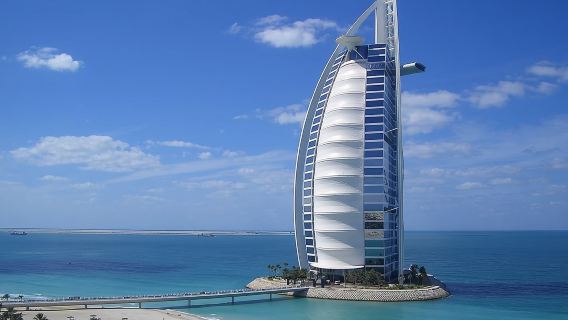 Dubai Personalised Sightseeing Tour in 4x4 Private Vehicle