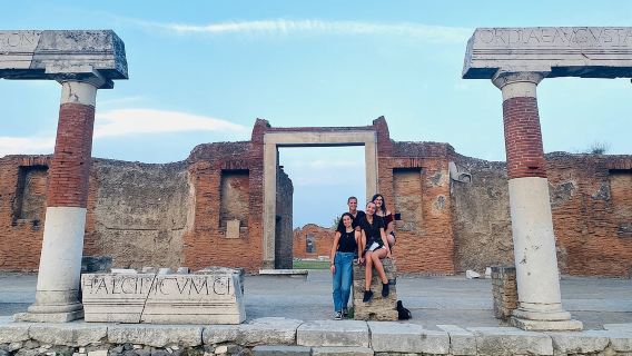 Tour riêng tham quan Pompeii cùng nhà khảo cổ học và không phải xếp hàng - 3 giờ