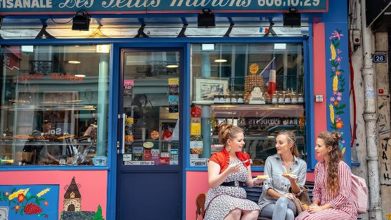 Montmartre Private Food Walking Tour With Locals: The 10 Tastings