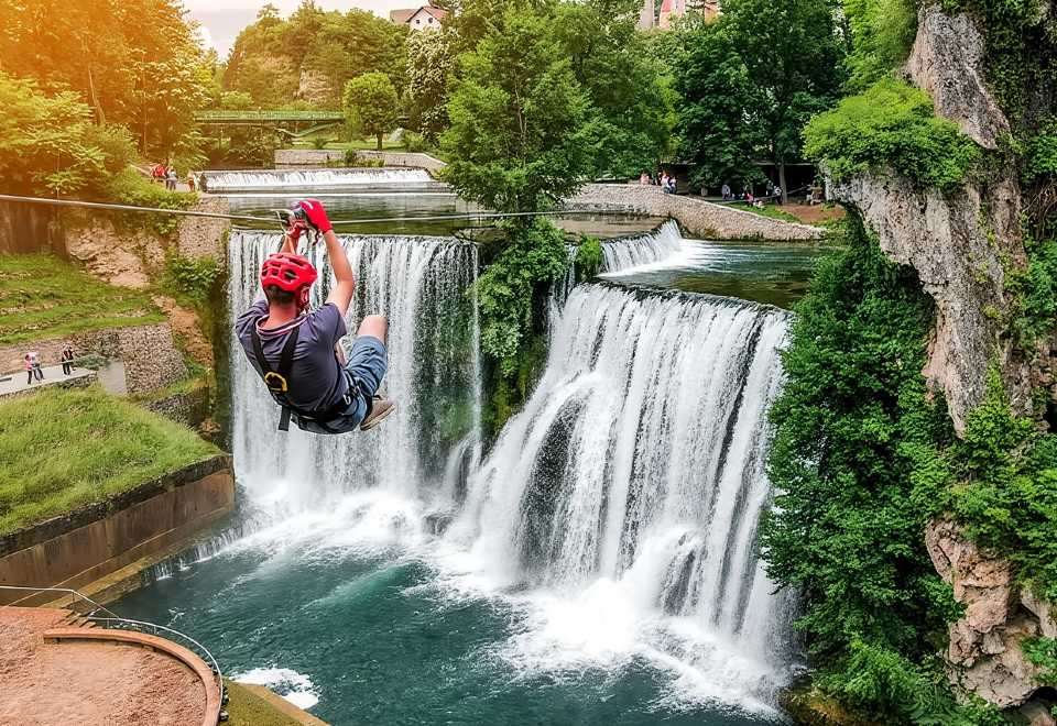 From Sarajevo: Travnik, Jajce, Pliva Lakes & Watermills Tour