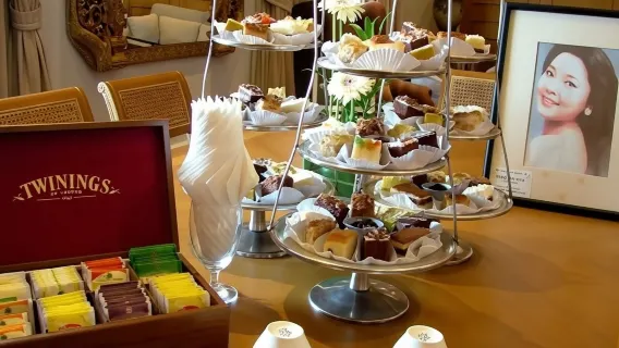 HONG's Chinese Restaurant Afternoon Tea Promo Code - Chiang Mai InterContinental Hotel Premium Afternoon Tea + Tour of Teresa Teng's Room