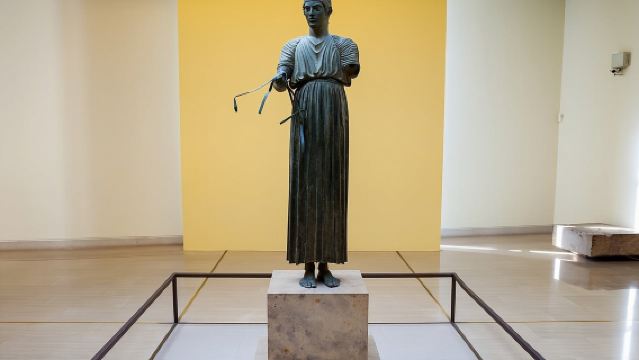 Delphi Private Day Tour from Athens