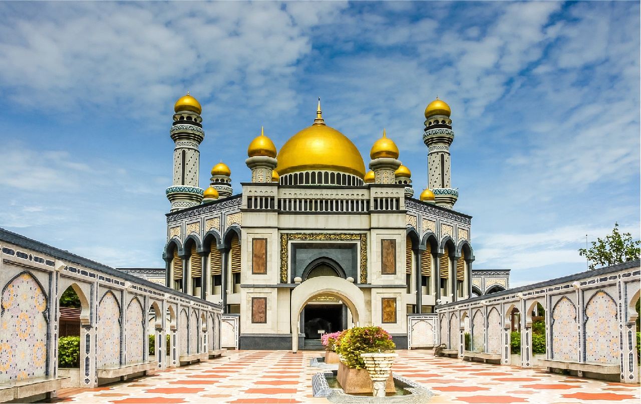 半日[ブルネイ]プライベートシティツアー：モスクとスルタンの遺産を巡る（3時間）