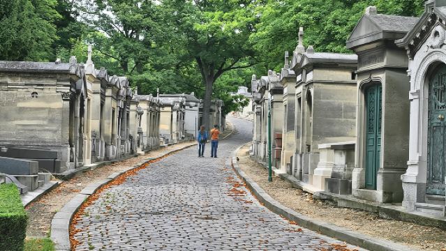 Paris: Lawatan Berpandu ke Kuburan Terkenal di Perkuburan Pere Lachaise