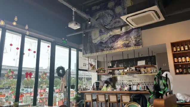 8PINTS八品脫【閔行康城店】雙人選項（3選1炸物+3選1小食物+6選2啤酒）