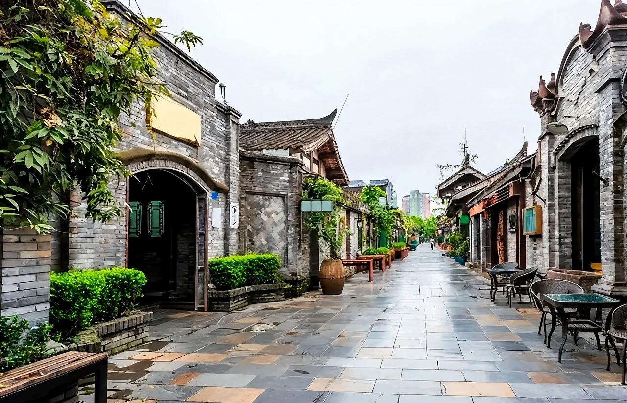 Chengdu, Sichuan - Translation/Guide/Local Guide - Citywalk|Attraction visits|English/Russian/French/Other Languages|Welcome to inquire