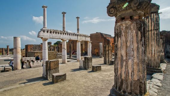 Pompeii: Tur Jalan Kaki Berpemandu dengan Tiket Lewati Antrean