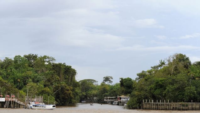 Belém: tour en barco Furos de medio día y visita a la comunidad ribereña