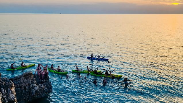 Sunset kayak/Sup tour - Lukova tiny caves and Secret beaches