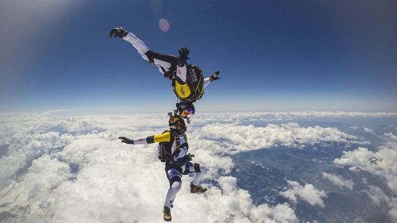 海南三亞樂東鶯歌海跳傘 三亞海上海景跳傘 中國國內4000公尺雙人高空跳傘【4000公尺跳傘+大片級攝影+影片剪輯】