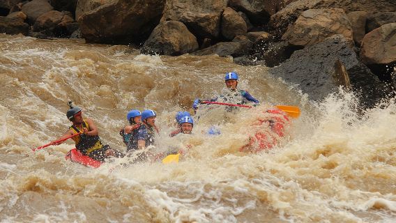 BEST White Rafting in Colombia Suarez 4/5