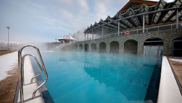 Экскурсия в Закопане на целый день из Кракова с посещением термальных бассейнов.