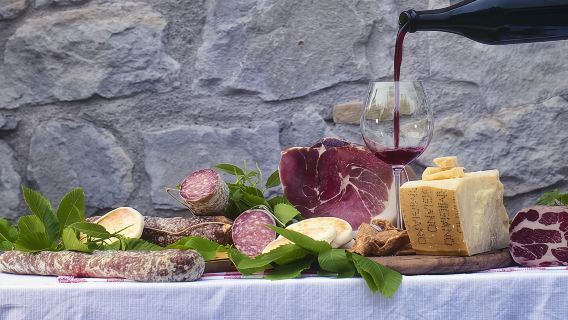 Tour privado Parmigiano, Prosciutto, Balsamico con conductor-Bolonia