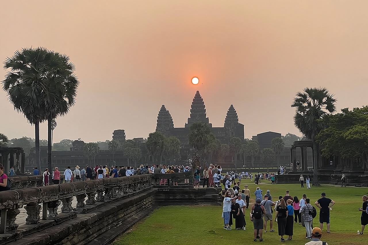 Tour all'alba di Angkor Wat ed esplorazione del parco archeologico