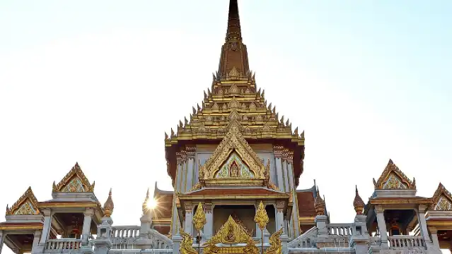 曼谷美食之旅，唐人街和南區十餘種美食品嚐。