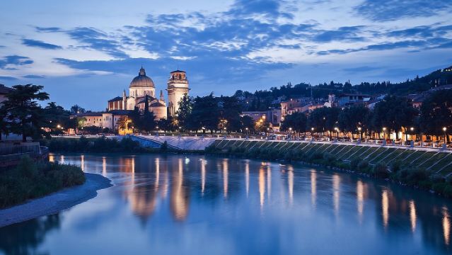 Verona Moonlight Walking Tour