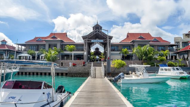 ทัวร์วันเดียวส่วนตัวที่เกาะมาเฮพร้อมบริการรับส่ง