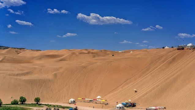 [Departing from Hohhot] One-Day Tour to Kubuqi Desert (Explore the Bowstring, Singing Sands of the Desert)