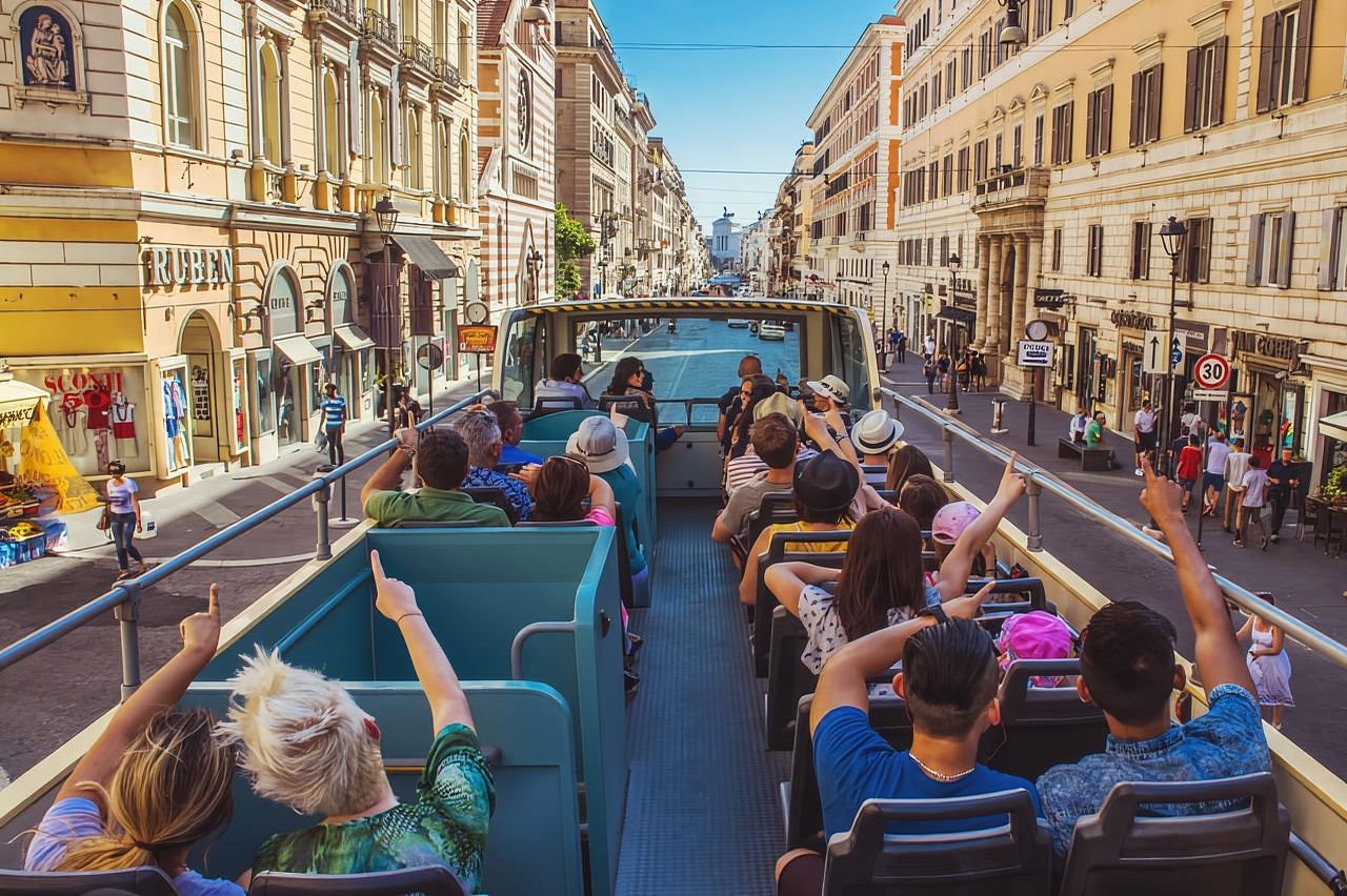 Rome: Hop-On Hop-Off Bus and Optional Cruise Port Transfer