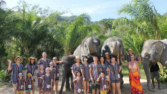 【公式】プーケット・ナイディー・エレファント・ケア・パーク