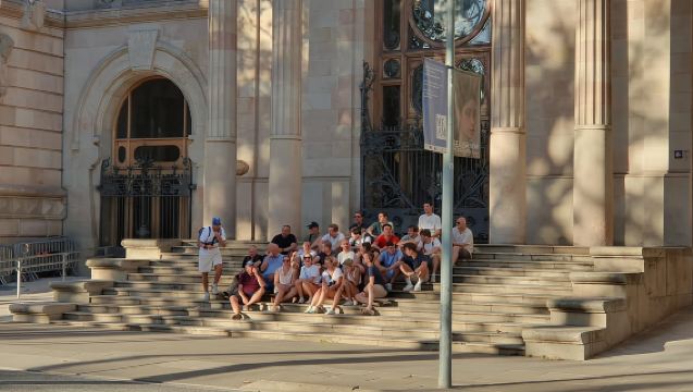 Comfortable E-Fatbike High-Lights Tour Barcelona