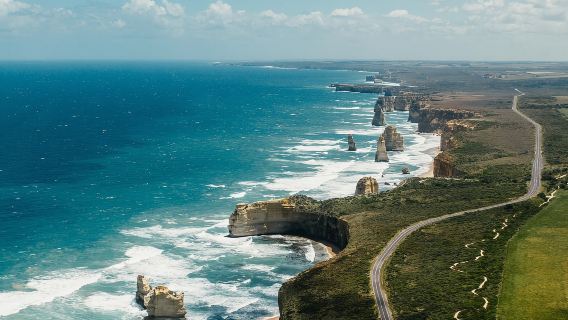 1 Day Great Ocean Road and 12 Apostles Experience