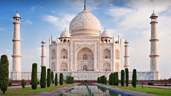 Private Sunrise Taj Mahal Trip from Delhi all Inclusive