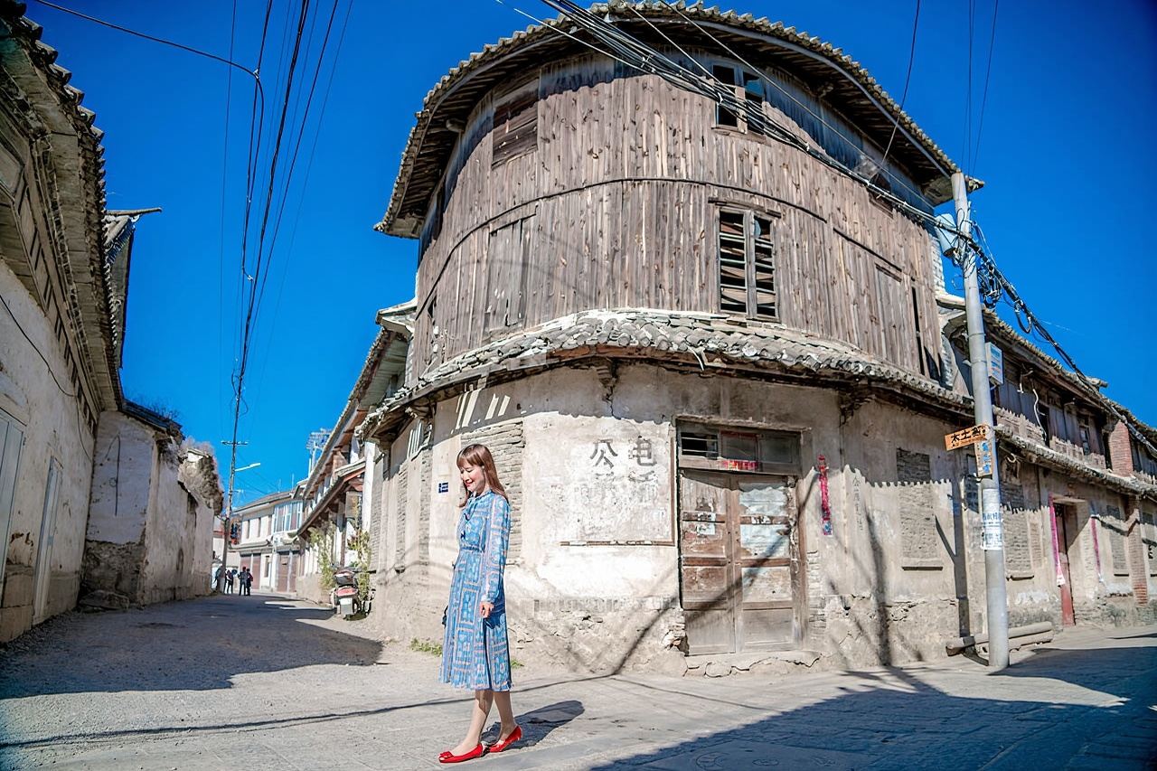 Xizhou Ancient Town + Dali Ancient City Private Customized Tour for Foreign Tourists