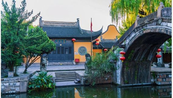 中國浙江-湖州 中/英/俄/德/法/日/韓/泰/西/法/意語|地陪|地接|包車 |商務陪同|旅行|導遊 |展會翻譯C