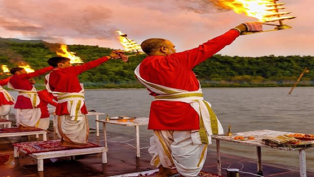 Private Day Trip to Haridwar and Rishikesh from Delhi by Car