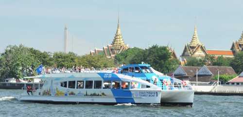 曼谷湄南河觀光遊覽船一卡通（Chao Phraya Tourist Boat）