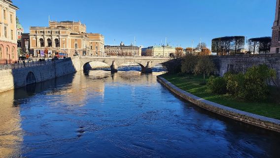 瑞典斯德哥爾摩市內打王宮、教堂、博物館一日遊 行程可調